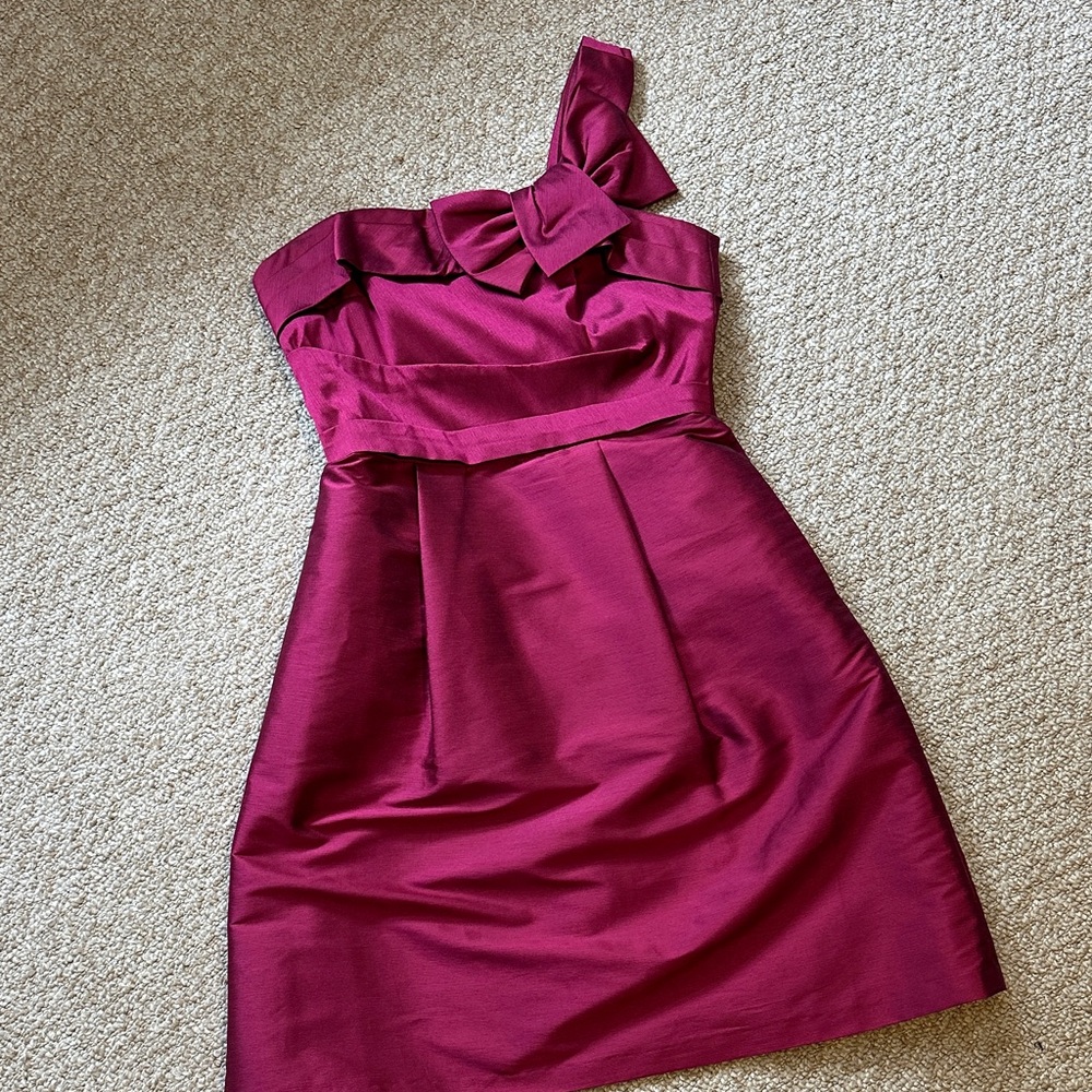 Liliana One-Shoulder Dress in Rich Burgundy